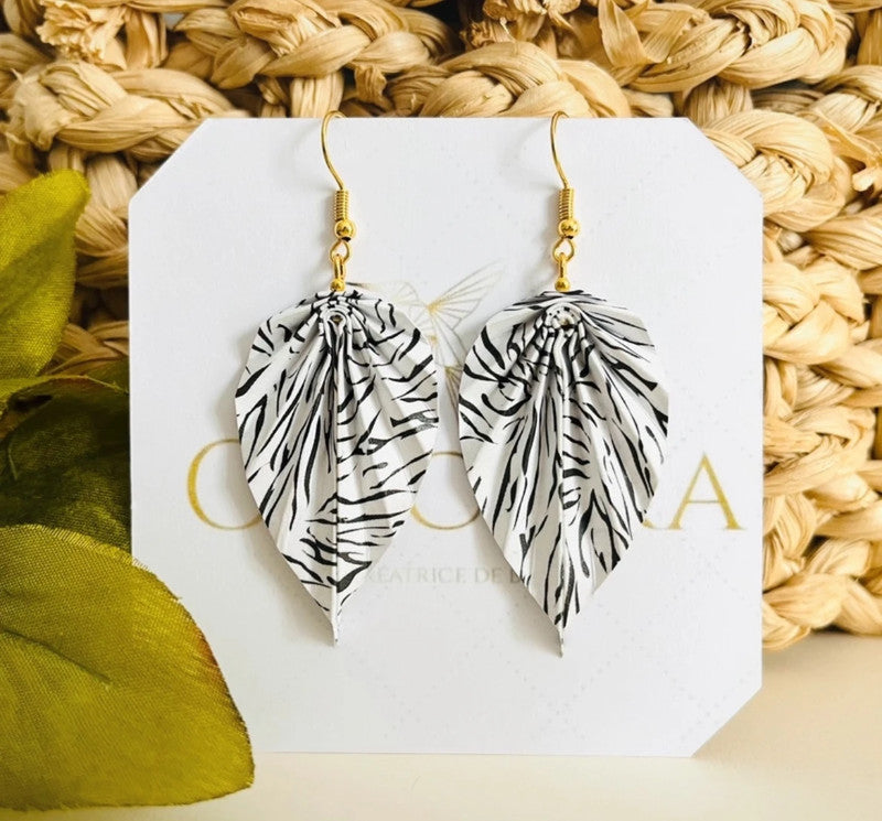 Boucles d’oreilles origami japonais en forme de feuille